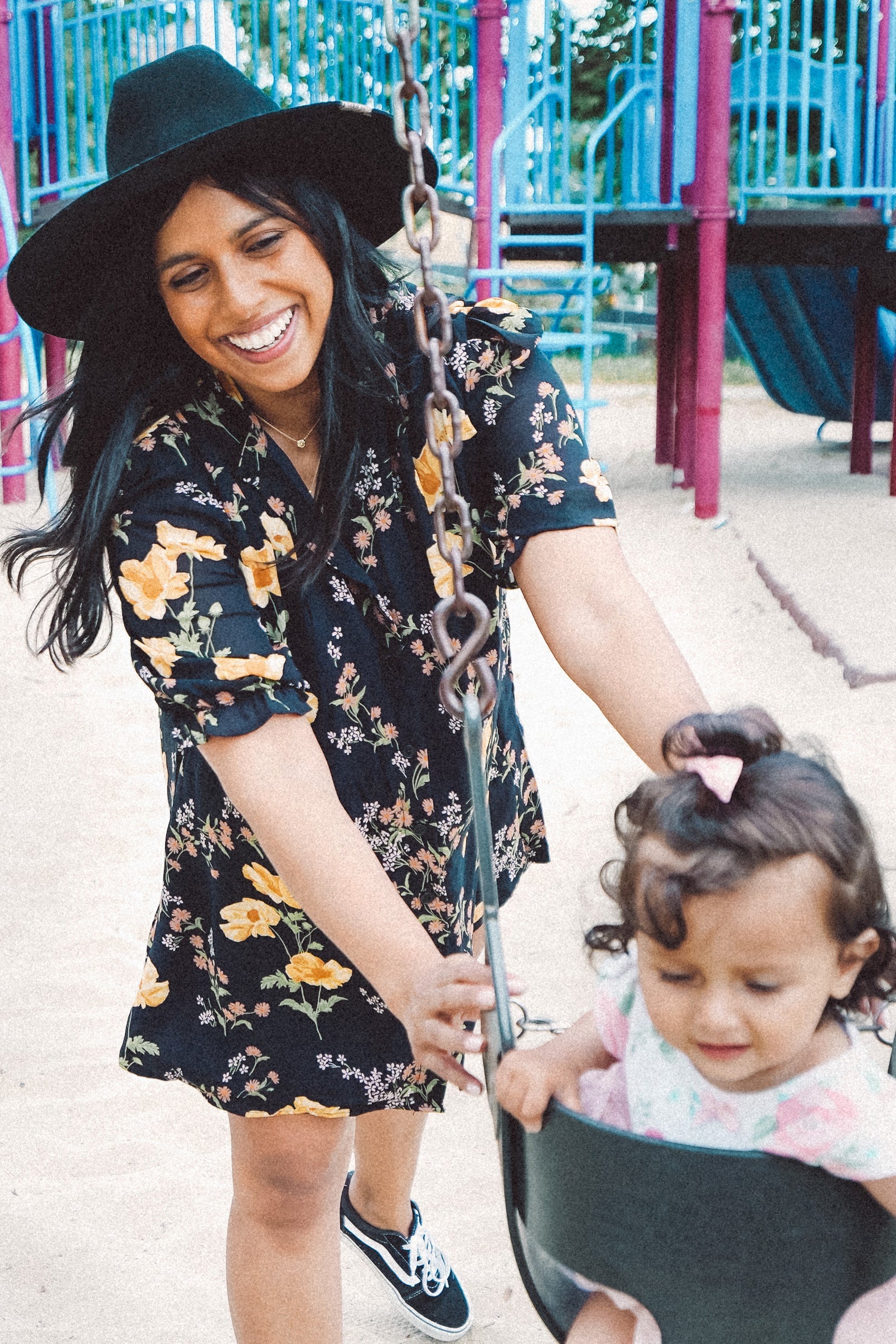 Mama Friendly Clothes