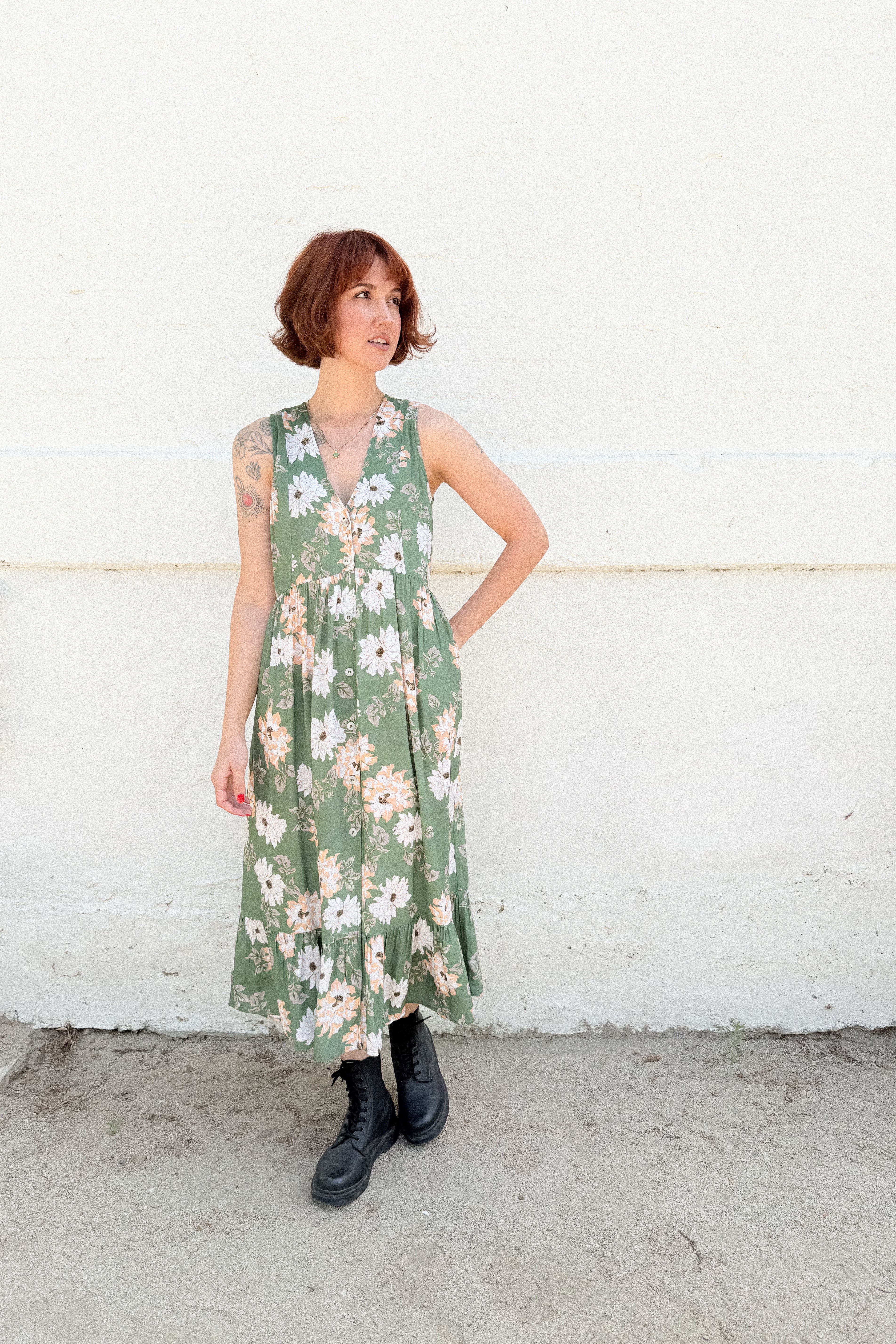 Leah Green Floral button- up,V-neck Midi Dress with hem ruffle Sleeveless, Button-Up, Deadstock Rayon XS Leah Green Floral button- up,V-neck Midi Dress with hem ruffle Sleeveless, Button-Up, Deadstock Rayon XS
