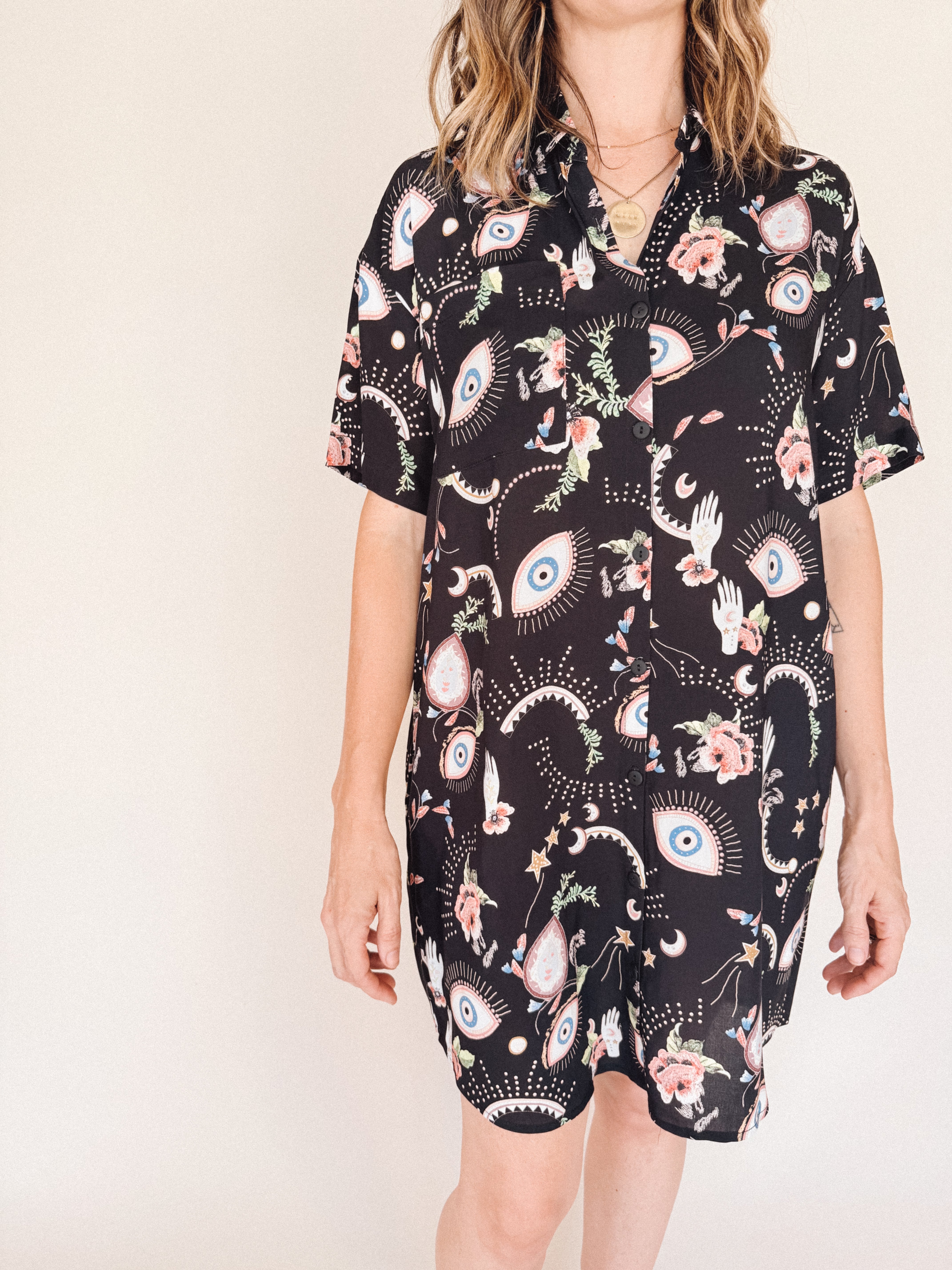 close up eye printed shirt dress

